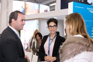 16   fotos vom stand argentinies während der tourismus messe